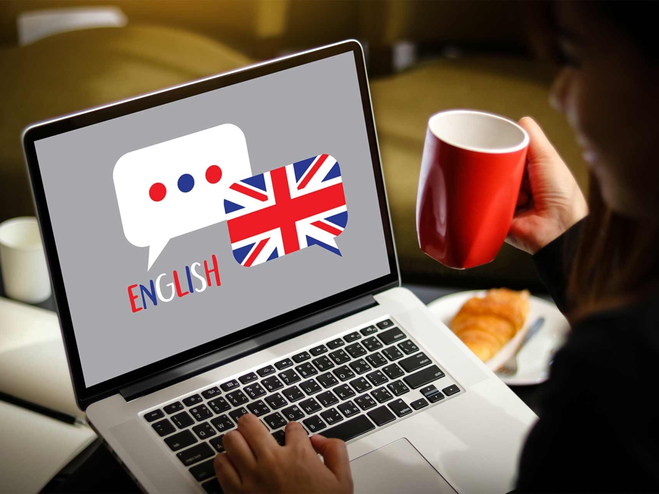 elearning-online-with-laptop-over-breakfast-course-british-english-pronunciation-british-accent-academy